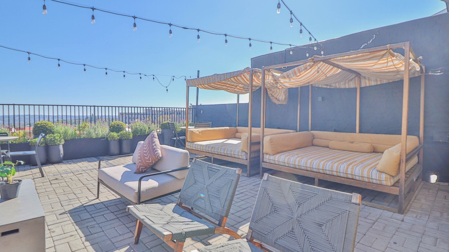 1 Bedroom Property for Sale in Sandown Gauteng