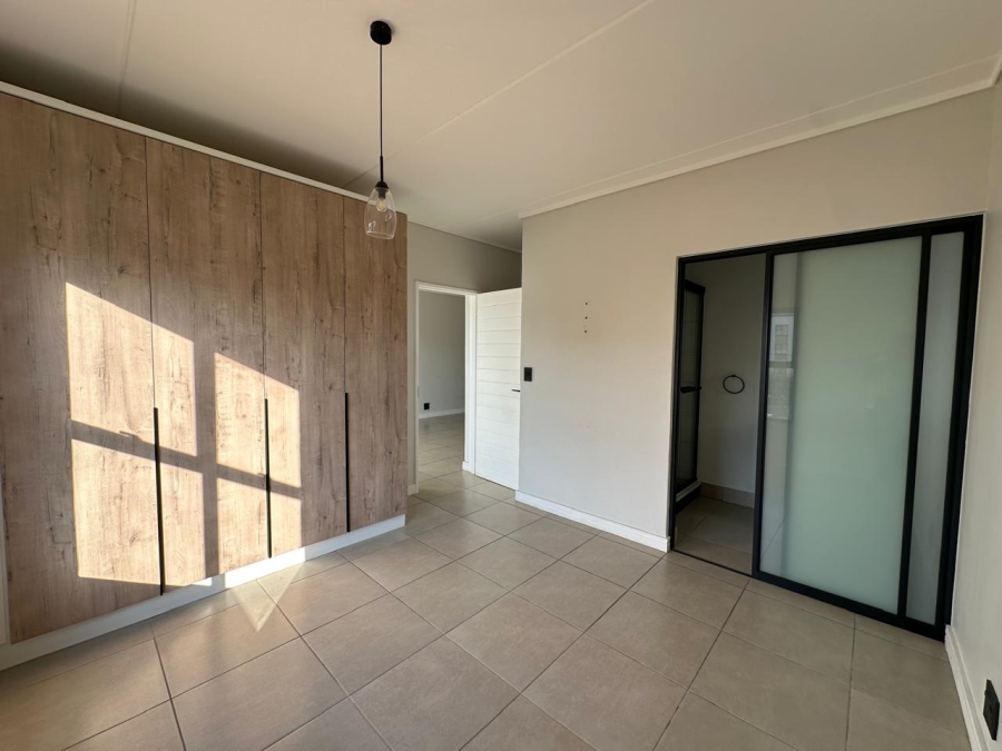 To Let 2 Bedroom Property for Rent in Linbro Park Gauteng