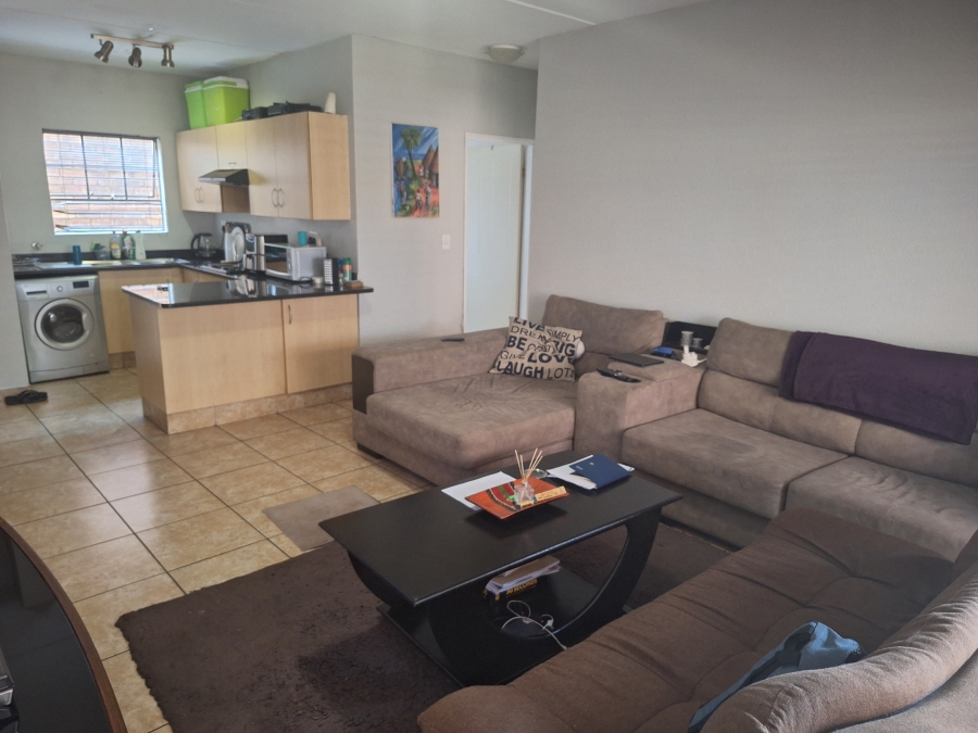 2 Bedroom Property for Sale in Albemarle Gauteng