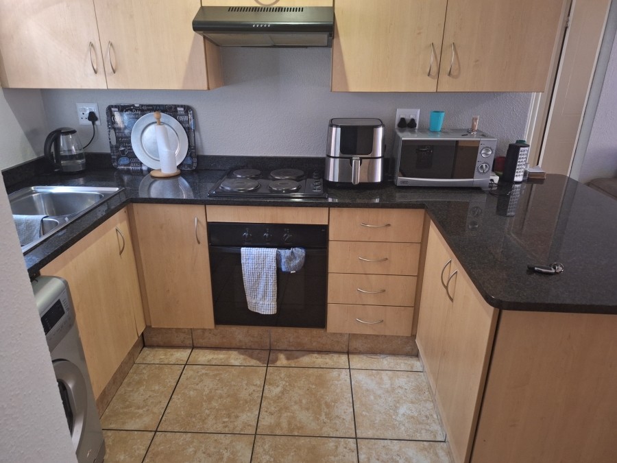 2 Bedroom Property for Sale in Albemarle Gauteng