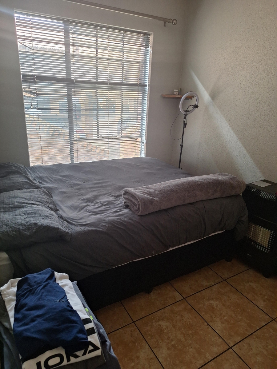 2 Bedroom Property for Sale in Albemarle Gauteng