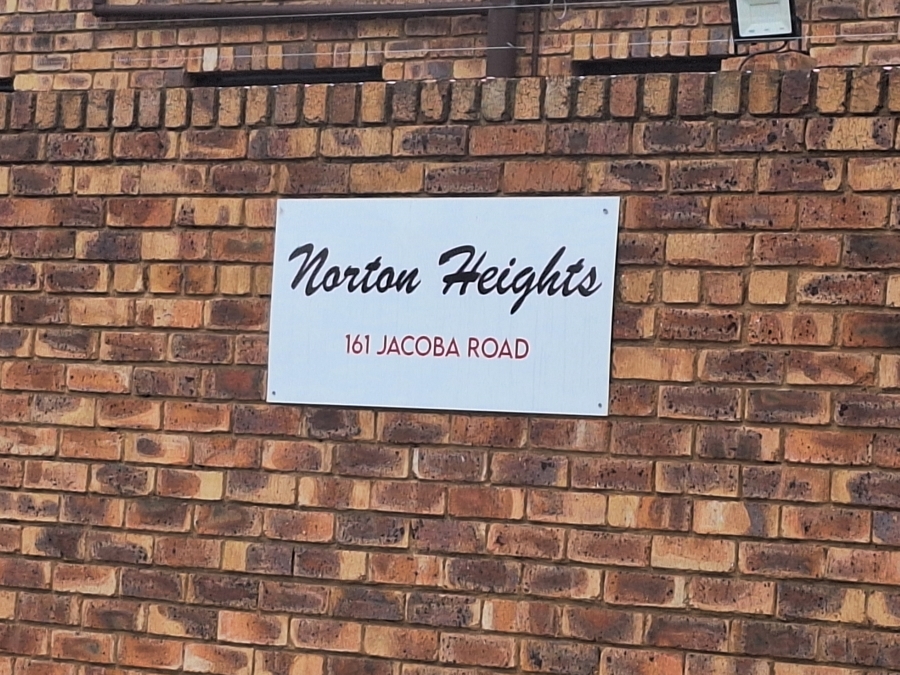 2 Bedroom Property for Sale in Albemarle Gauteng