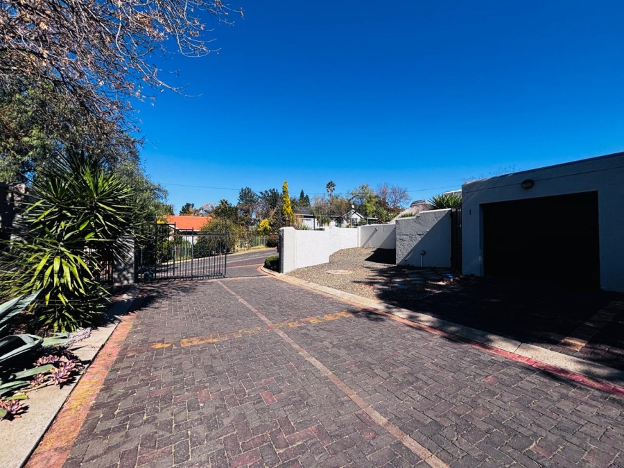 2 Bedroom Property for Sale in Rant En Dal Gauteng