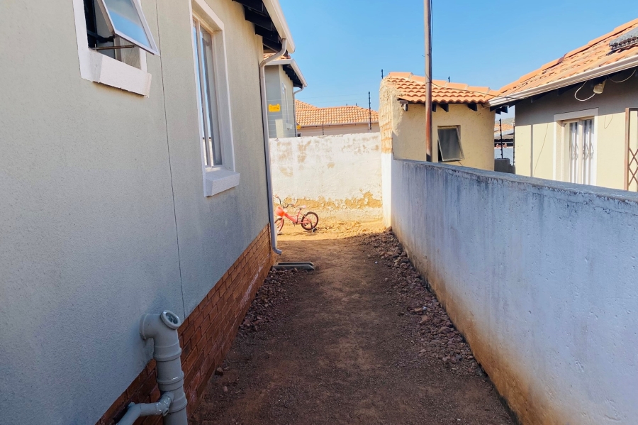 3 Bedroom Property for Sale in Mahube Valley Gauteng