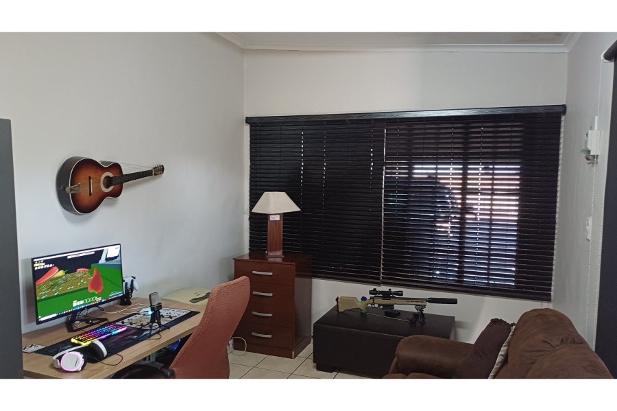 3 Bedroom Property for Sale in Casseldale Gauteng