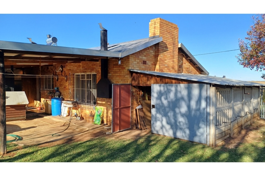 3 Bedroom Property for Sale in Casseldale Gauteng