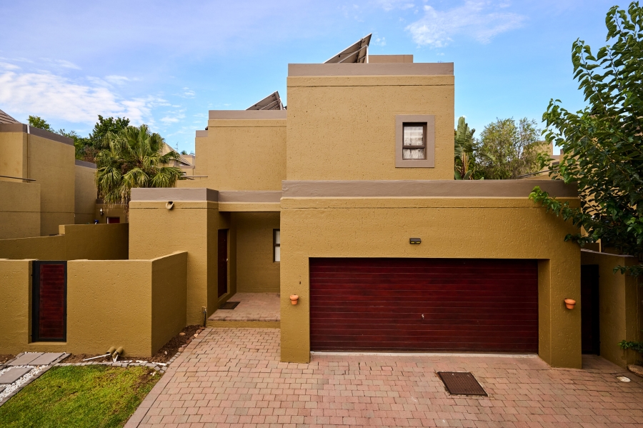 3 Bedroom Property for Sale in Halfway Gardens Gauteng