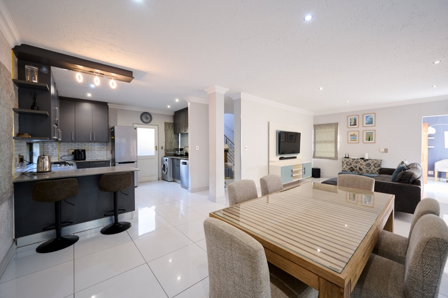 3 Bedroom Property for Sale in Halfway Gardens Gauteng