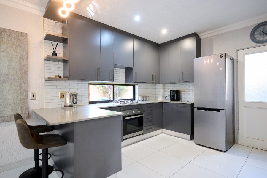 3 Bedroom Property for Sale in Halfway Gardens Gauteng