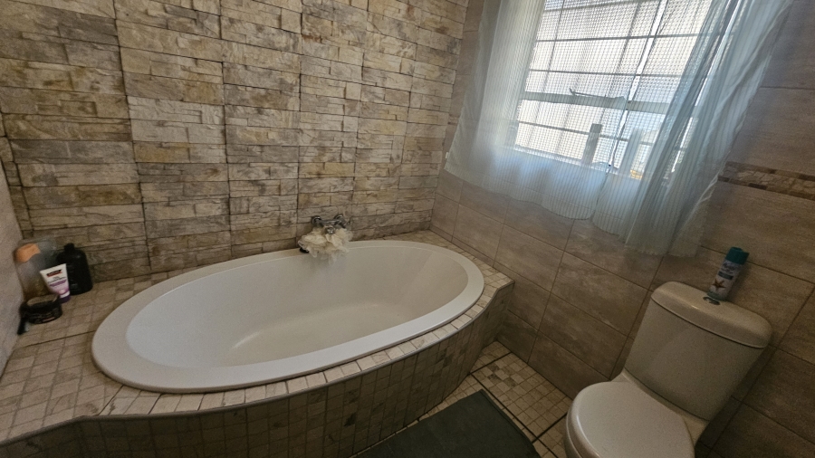 3 Bedroom Property for Sale in Dalpark Ext 1 Gauteng