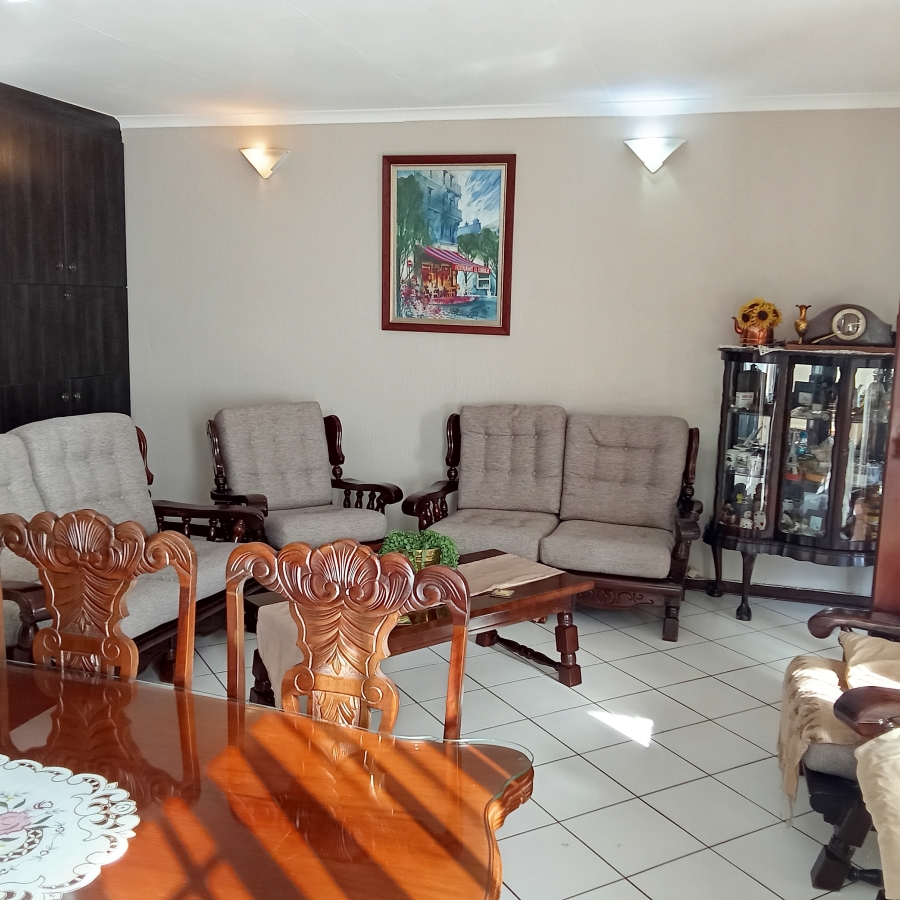 3 Bedroom Property for Sale in Helderkruin Gauteng