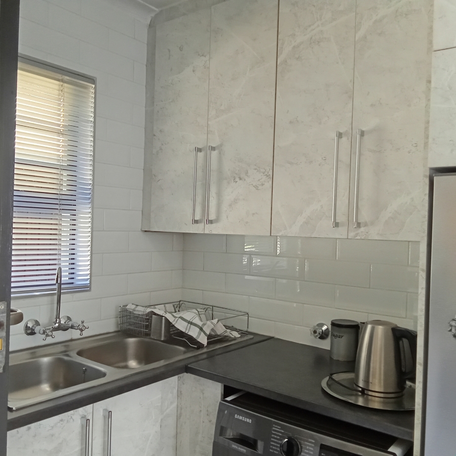 3 Bedroom Property for Sale in Helderkruin Gauteng