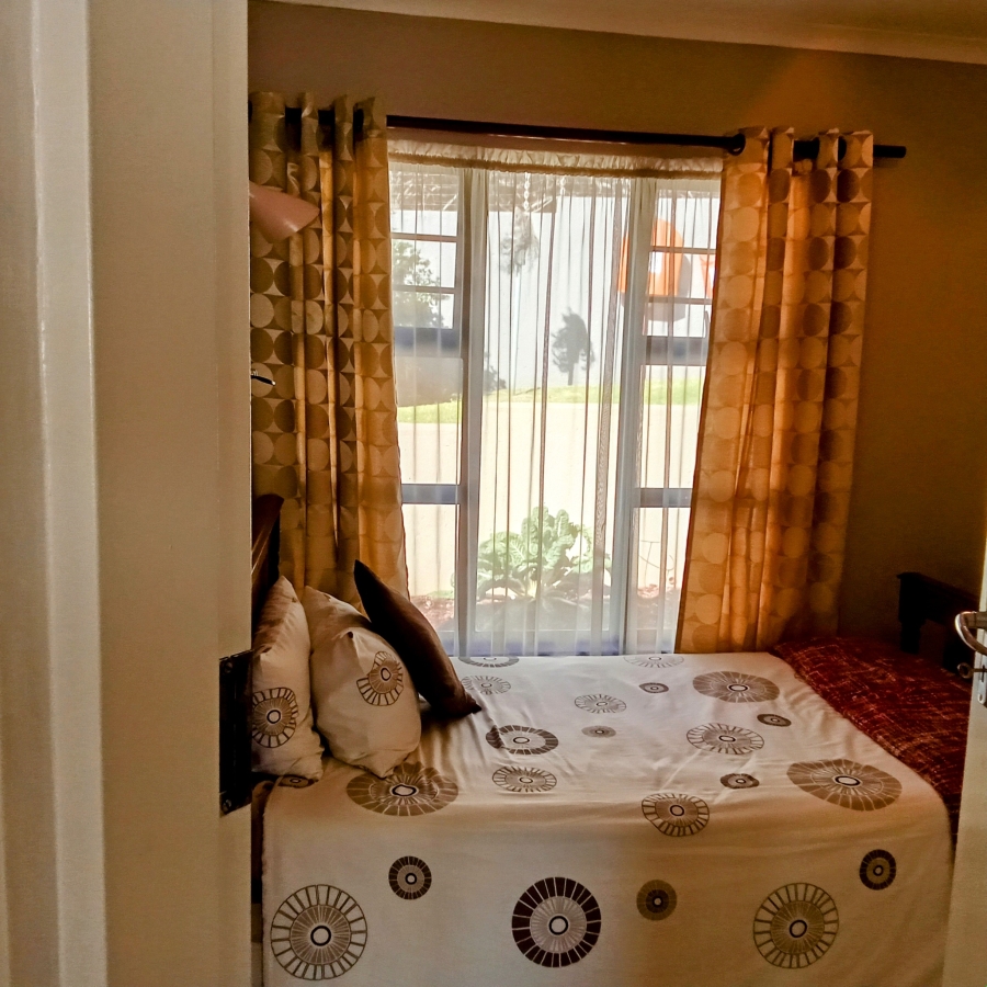 3 Bedroom Property for Sale in Helderkruin Gauteng