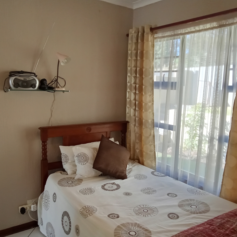 3 Bedroom Property for Sale in Helderkruin Gauteng