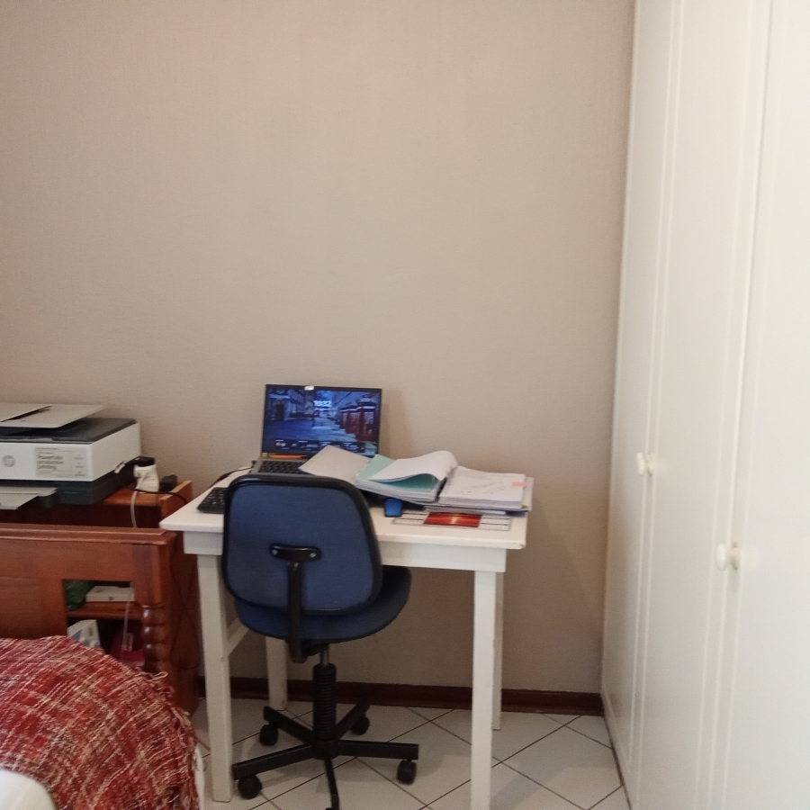 3 Bedroom Property for Sale in Helderkruin Gauteng