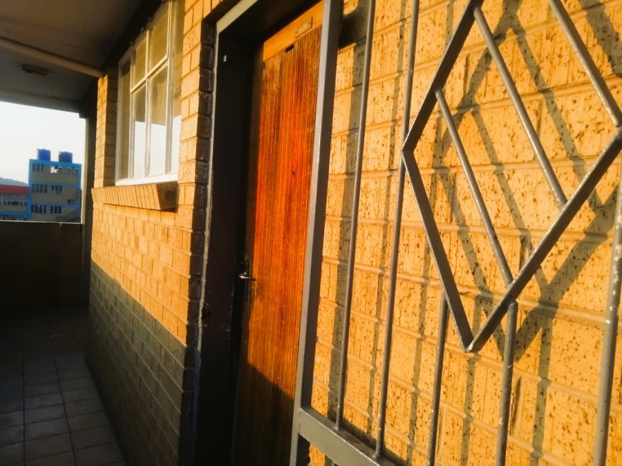 2 Bedroom Property for Sale in Pretoria West Gauteng