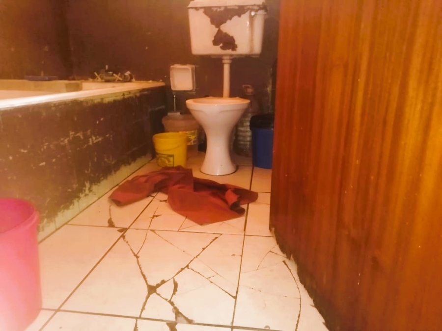 2 Bedroom Property for Sale in Pretoria West Gauteng