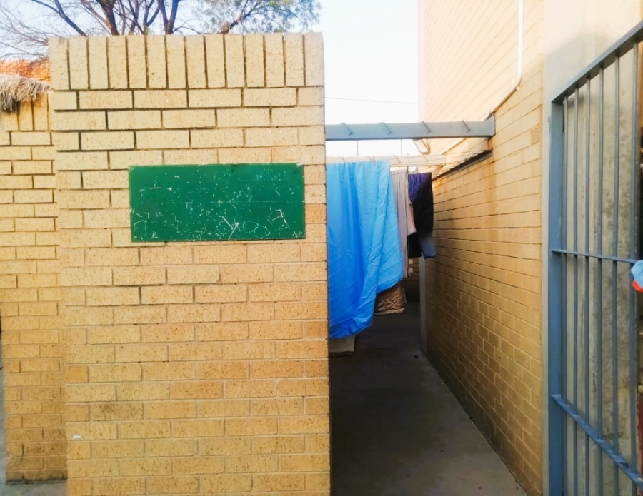 2 Bedroom Property for Sale in Pretoria West Gauteng