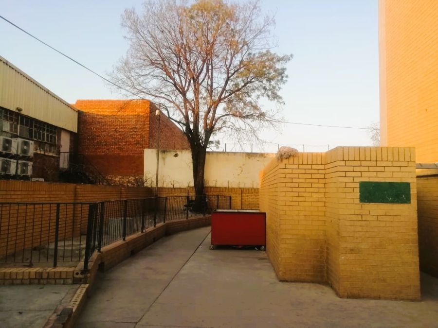 2 Bedroom Property for Sale in Pretoria West Gauteng