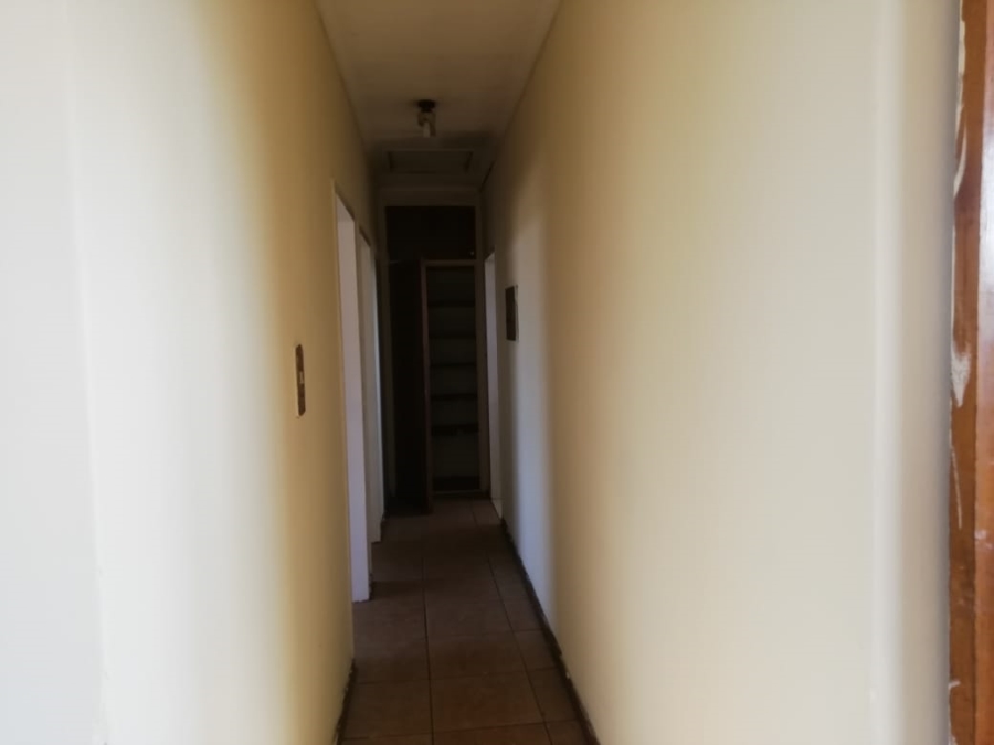 2 Bedroom Property for Sale in Pretoria West Gauteng