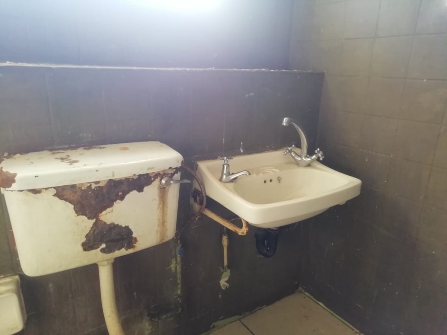 2 Bedroom Property for Sale in Pretoria West Gauteng