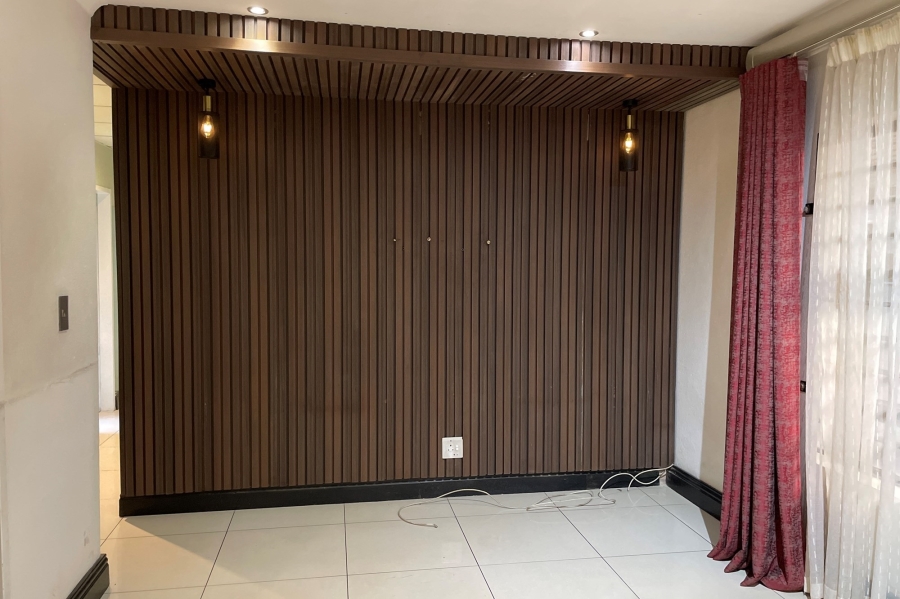 4 Bedroom Property for Sale in Olievenhoutbosch Gauteng