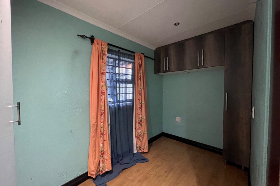 4 Bedroom Property for Sale in Olievenhoutbosch Gauteng