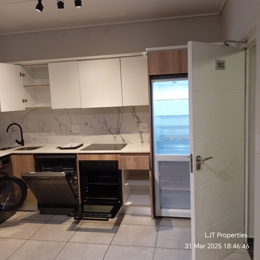 To Let 1 Bedroom Property for Rent in Waterfall Gauteng