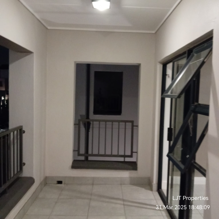 To Let 1 Bedroom Property for Rent in Waterfall Gauteng