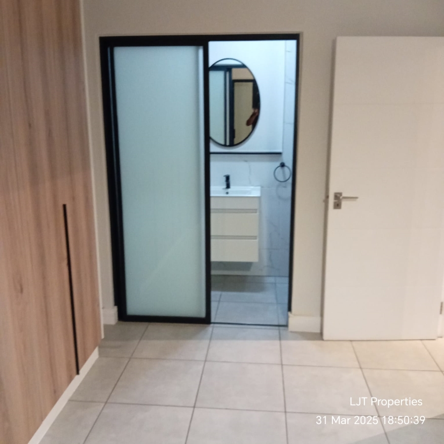 To Let 1 Bedroom Property for Rent in Waterfall Gauteng