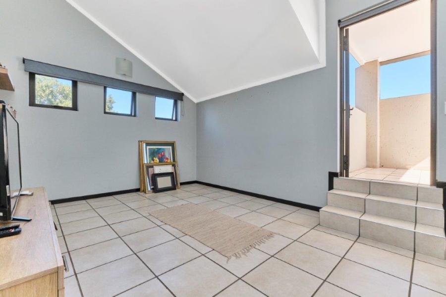 2 Bedroom Property for Sale in Douglasdale Gauteng