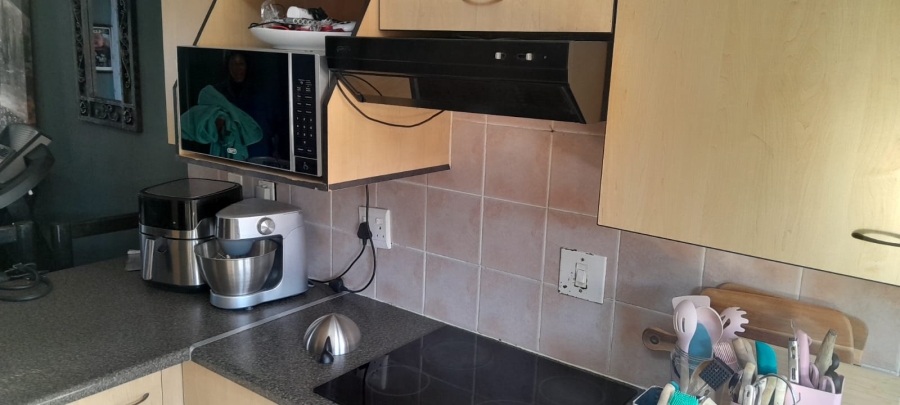 3 Bedroom Property for Sale in Eike Park Gauteng