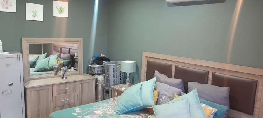 3 Bedroom Property for Sale in Eike Park Gauteng