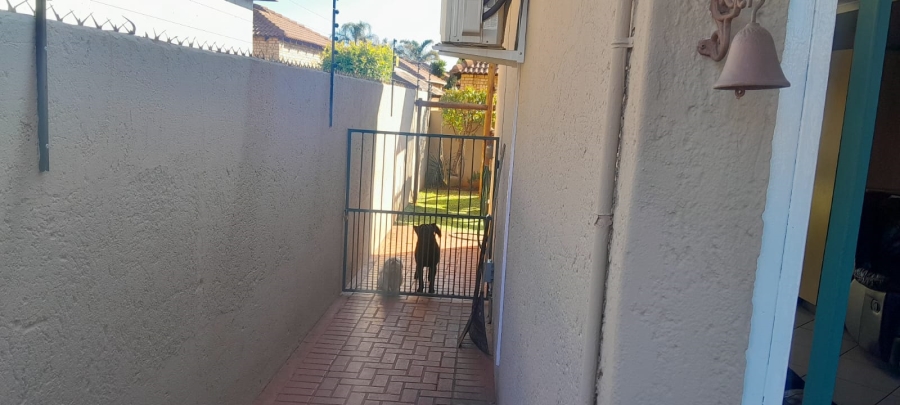 3 Bedroom Property for Sale in Eike Park Gauteng