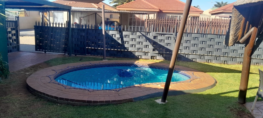 3 Bedroom Property for Sale in Eike Park Gauteng