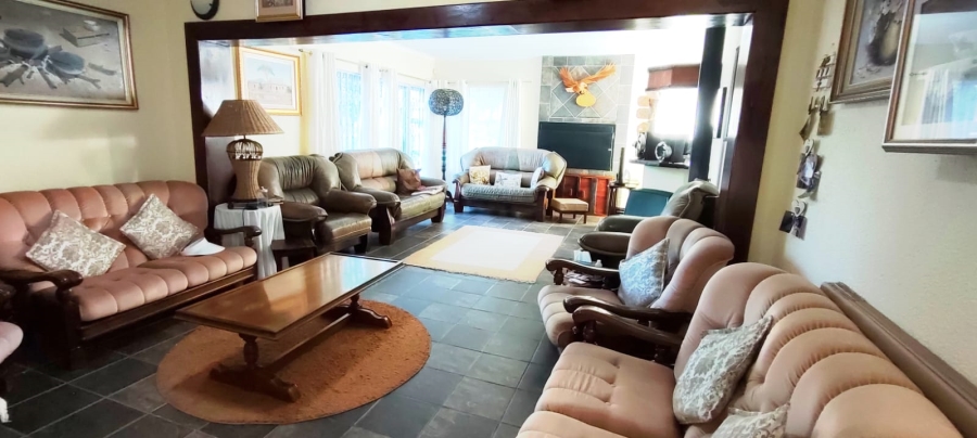 3 Bedroom Property for Sale in Helikonpark Gauteng