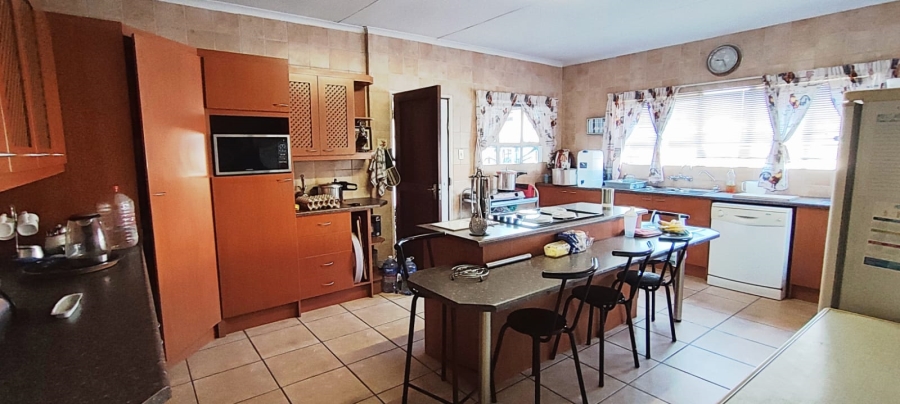 3 Bedroom Property for Sale in Helikonpark Gauteng