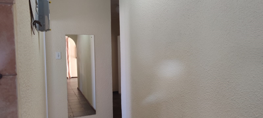 3 Bedroom Property for Sale in Helikonpark Gauteng