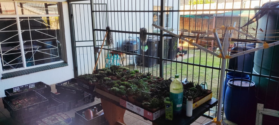 3 Bedroom Property for Sale in Helikonpark Gauteng