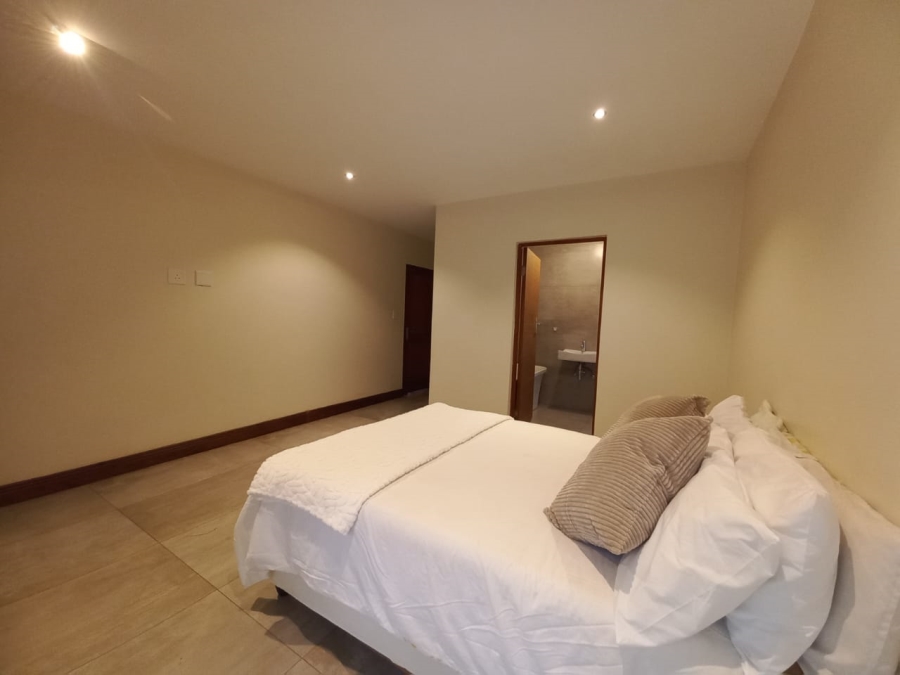 5 Bedroom Property for Sale in Helderwyk Gauteng