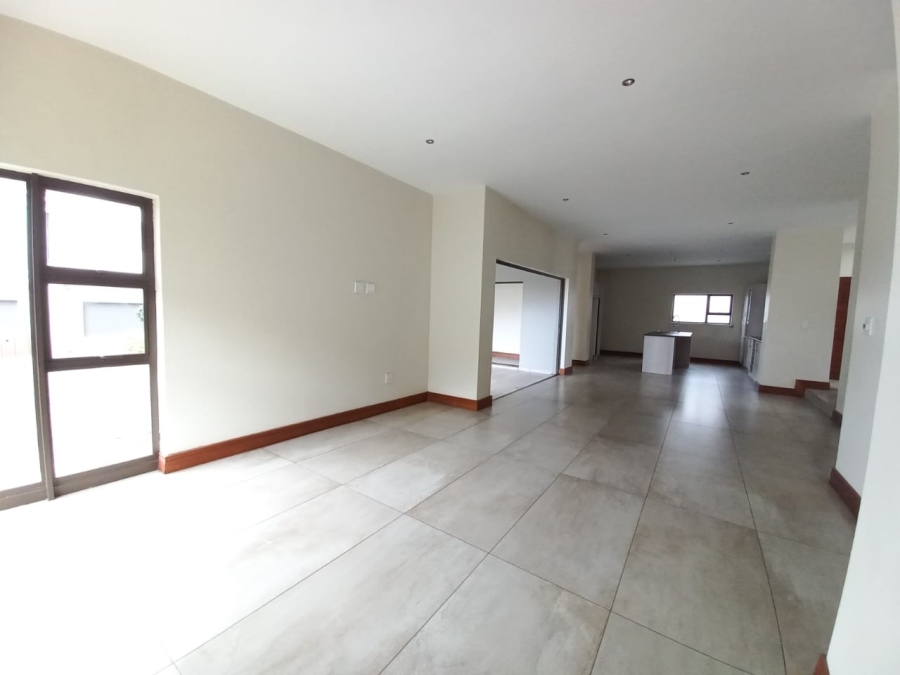 5 Bedroom Property for Sale in Helderwyk Gauteng