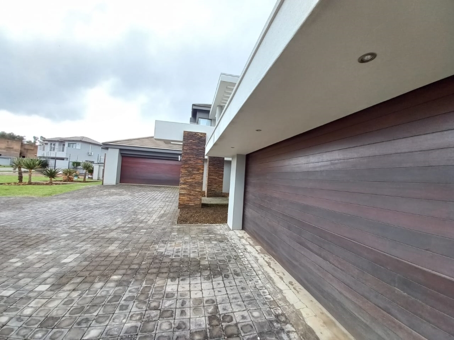 5 Bedroom Property for Sale in Helderwyk Gauteng