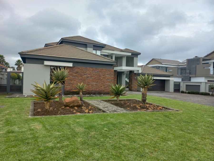 5 Bedroom Property for Sale in Helderwyk Gauteng