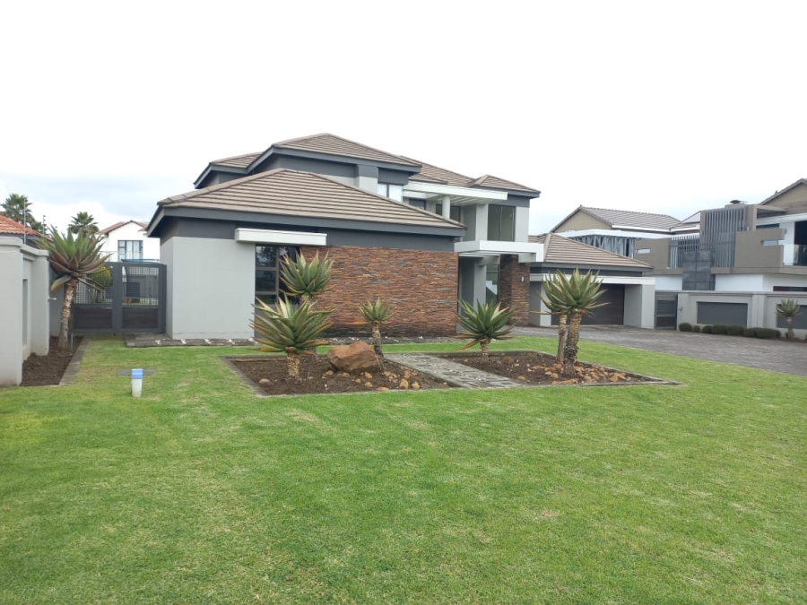 5 Bedroom Property for Sale in Helderwyk Gauteng