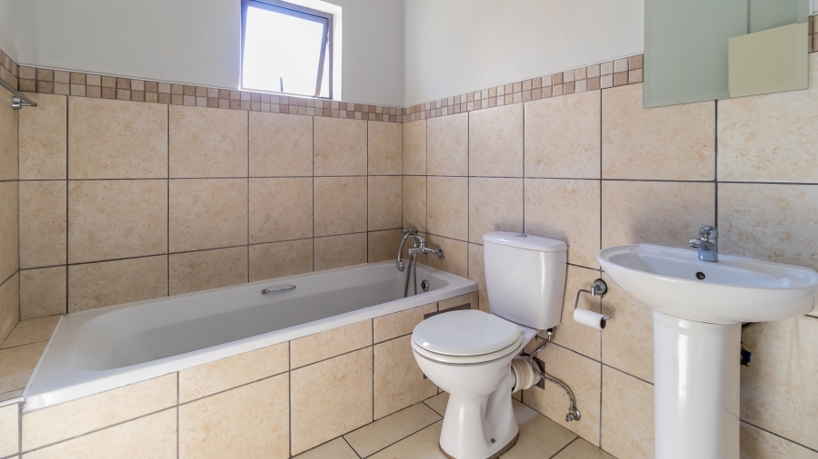 To Let 2 Bedroom Property for Rent in Kyalami Gauteng