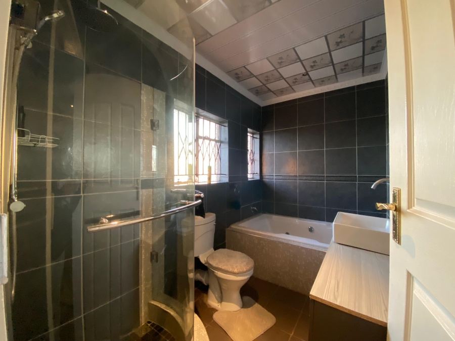 4 Bedroom Property for Sale in Eden Glen Gauteng