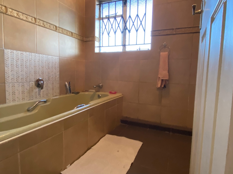 4 Bedroom Property for Sale in Eden Glen Gauteng