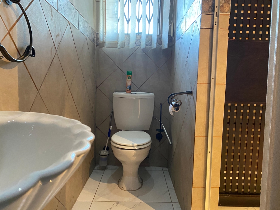 4 Bedroom Property for Sale in Eden Glen Gauteng