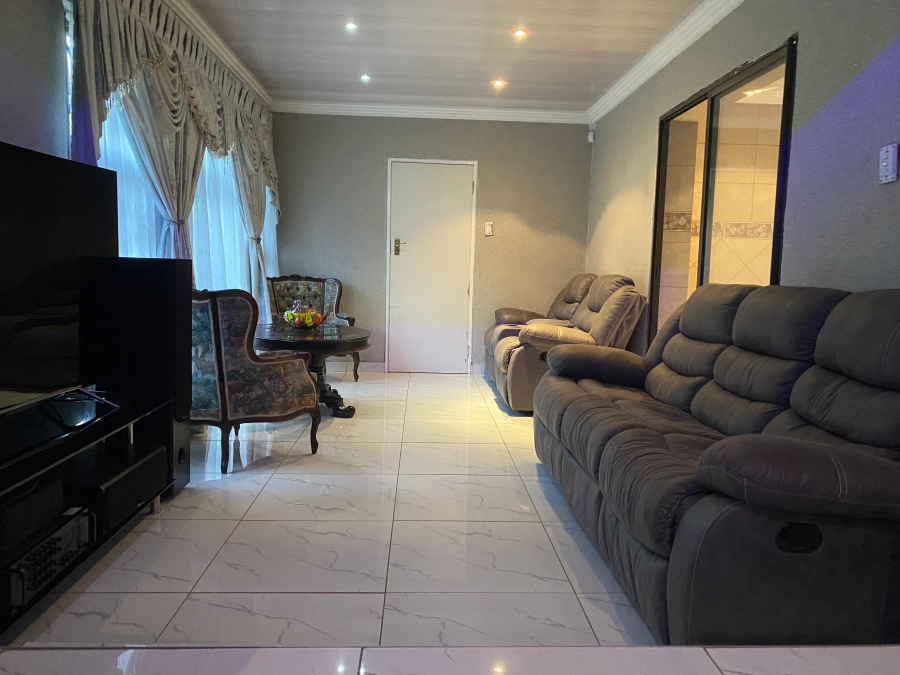4 Bedroom Property for Sale in Eden Glen Gauteng