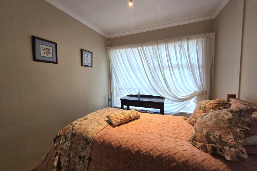 5 Bedroom Property for Sale in Lodeyko Gauteng
